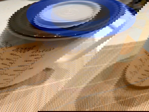Tupperware каничка за измерване и шейкър за измерване