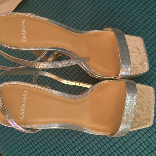 Carrano silver leather sandals like new