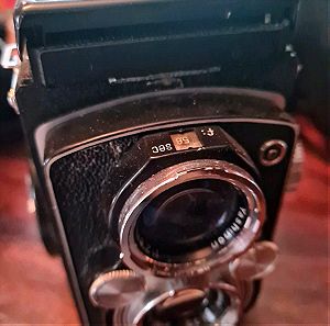 Παλαιά φωτογραφική μηχανή Yashica, λειτουργική, συλλεκτική