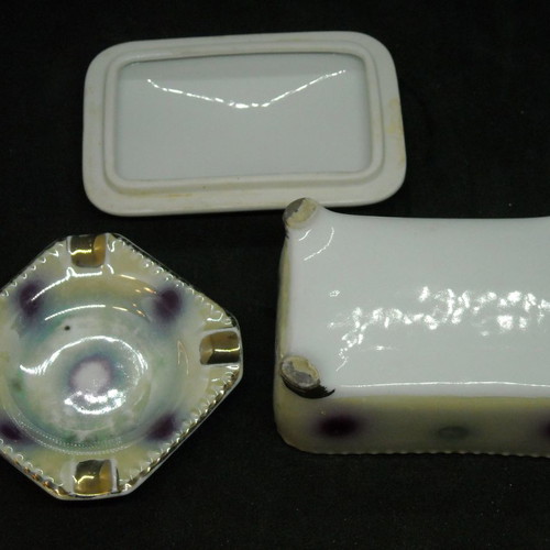 Vintage cigarette case set with porcelain ashtray used