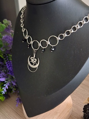 Handmade stainless steel chainmail choker necklace