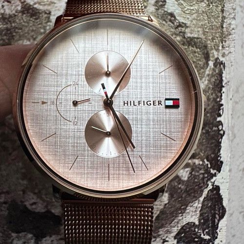 Tommy Hilfiger women's watch used pink gold