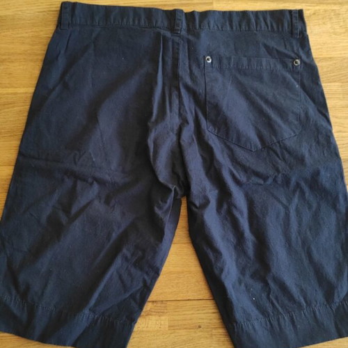 Aston Martin boys' shorts like new, size 134 cm, blue