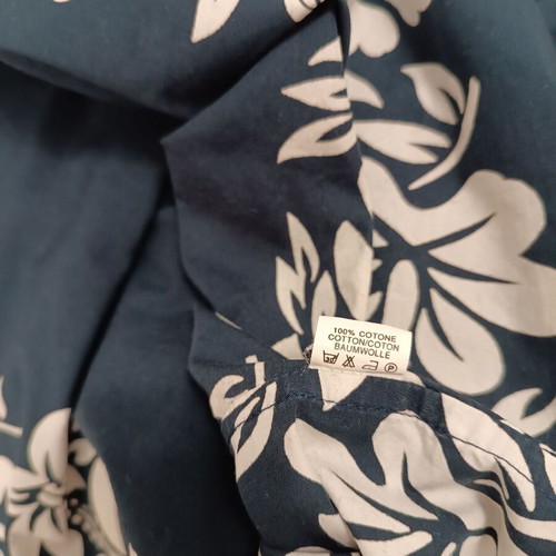 Cotton shirt used, dark blue, Hawaiian style, size Large