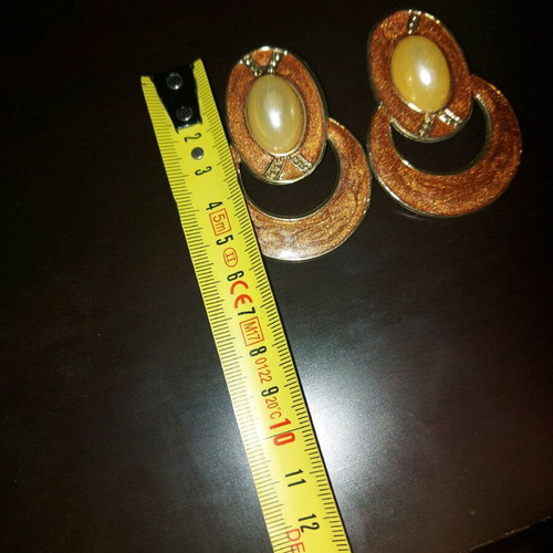 Vintage earrings like new, beige and brown