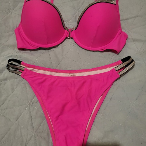 Bikini fuchsia with silver details like new, size M