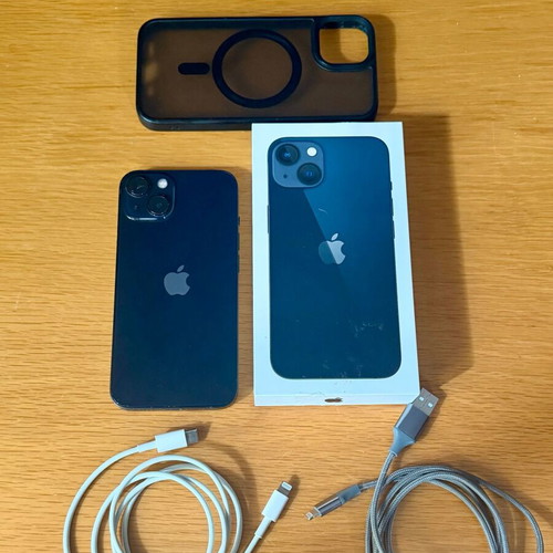 Apple iPhone 13 like new, 128GB, blue, with box and accessories