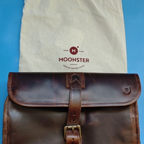 Moonster Toiletry Bag New, Genuine Buffalo Leather and Green Fabric