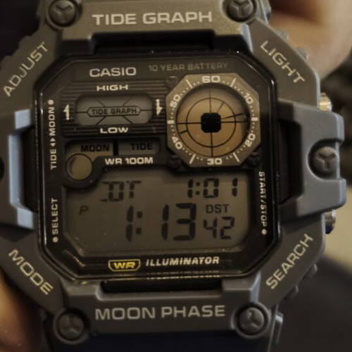Casio WS-1700H watch with moon and tide phase, grey