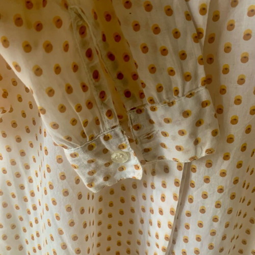 Sfera shirt used, white with polka dots and mother-of-pearl buttons, size M