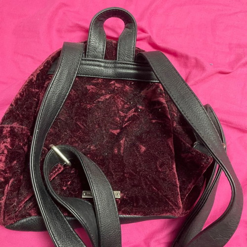 Small sack backpack used, worn slightly
