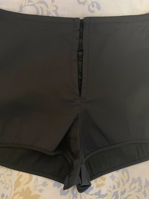 Zara black shorts like new, size S