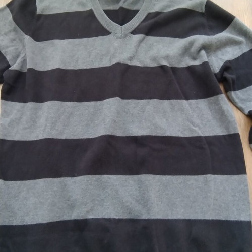 Men's pullover like new, size L