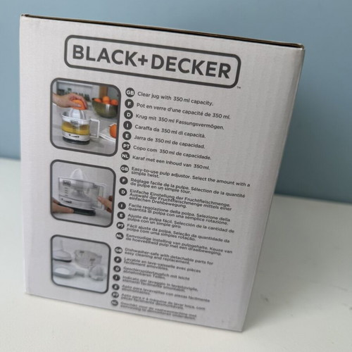 Black+Decker electric juicer 25W with 350ml container, new
