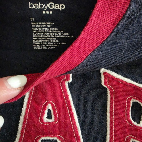 Gap T-shirt size 3 used, blue