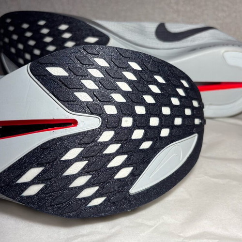 Nike ZoomX Streakfly 2 athletic shoes new, white and grey, size 46