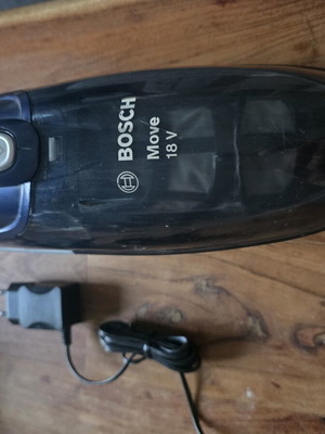 Bosch Move 18V vacuum cleaner used, with charger, battery needs replacement