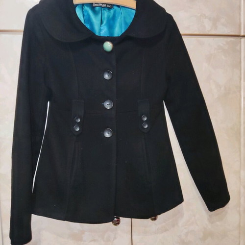 Benissimo coat black with turquoise lining like new, wool