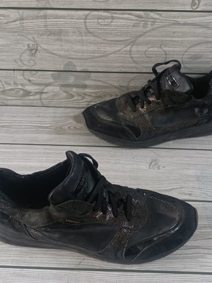 Geox Respira leather women's sneakers size 40 like new, black