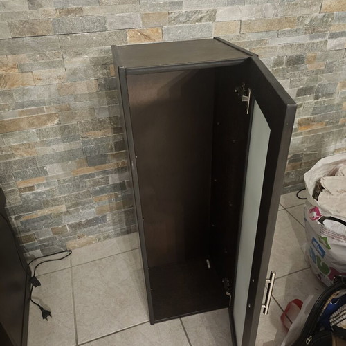 Wall furniture set like new, 2 cabinets with glass door and 2 shelves wenge