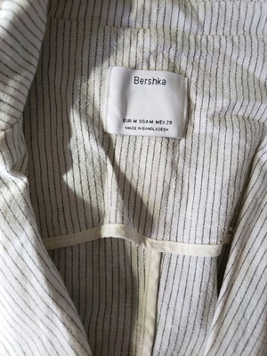 Bershka white long textured jacket size M like new