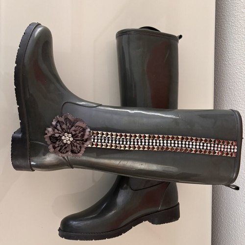 Women's tall rain boots size 38 like new with custom glam decoration