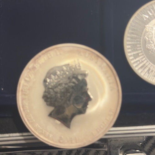 Silver coin 1 ounce Australia year of the rabbit 2011 like new