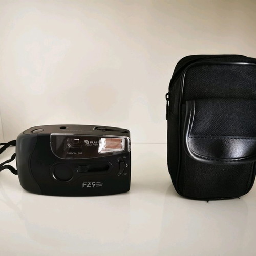 Fuzi FZ-5 35mm camera used