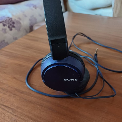 Sony headphones wired, like new