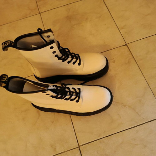 Mark Milan women's boots white size 38 new unworn