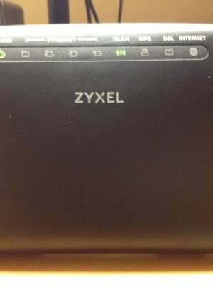 Zyxel AMG1302-T11C Wireless N ADSL2+ 4-port Gateway like new