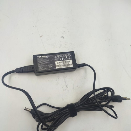 Toshiba Laptop Genuine Power Supply PA3822U-1ACA like new