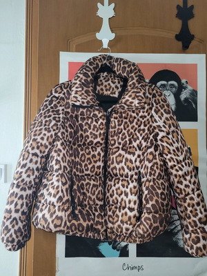Leopard jacket like new, size L slim fit