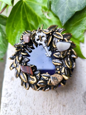 Prespapier in blue glass with bronze and semi-precious stones new