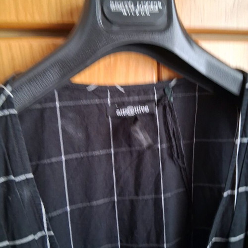 Attrattivo dress black with minimal design like new