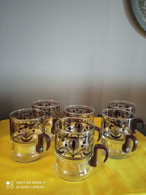 Κούπες γυάλινες καινούργιες, σετ 6 με ντεκόρ και πλαστική λαβή