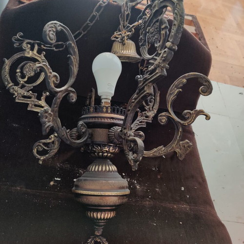 Ceiling light used
