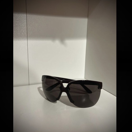 Stella McCartney sunglasses like new, dark burgundy