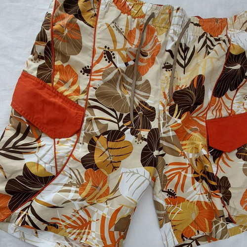 Men's swim shorts like new, printed earth tones, size L