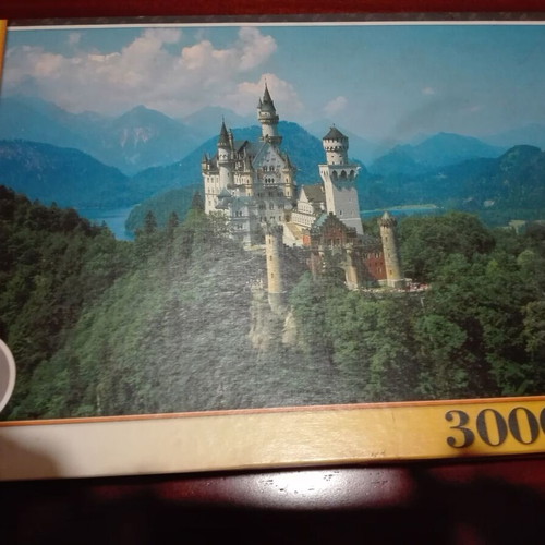 Trefl puzzle Neuschwanstein used, 3000 pieces