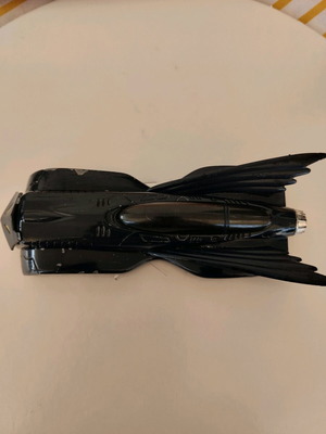 Batmobile Gorgi model 1:18 used, 2000, with paint wear