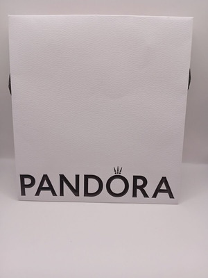 Pandora gift bag like new