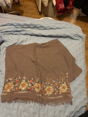 Scarf with embroidered flowers like new, beige and brown