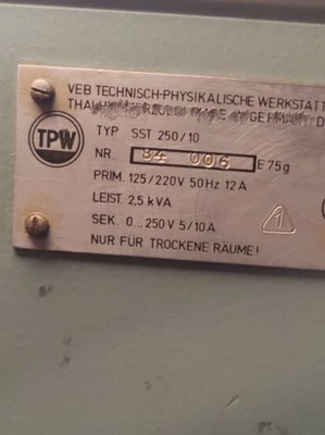 Variac RFT laboratory with measuring instruments used