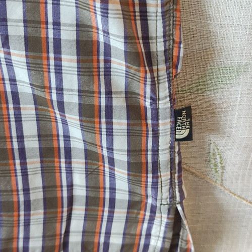 The North Face men's plaid short sleeve shirt size S like new