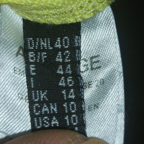Apanage cropped jacket with puffed sleeves like new, yellow