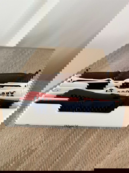 Θήκη για λουράκια Apple Watch.