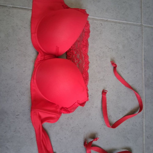 Bra 2 in 1 red, like new