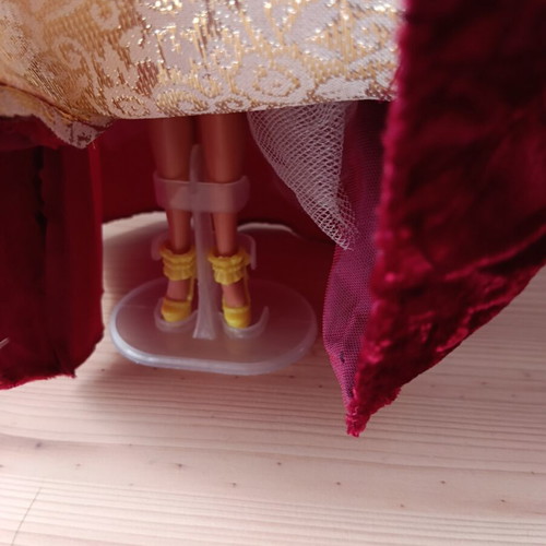 Disney Belle Holiday Princess Edition doll