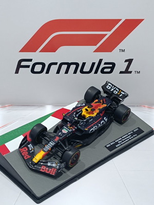 Formula 1 Red Bull Racing Honda RB19 #1 Max Verstappen Canadian GP 2023 Winner Diecast 1:43 like new
